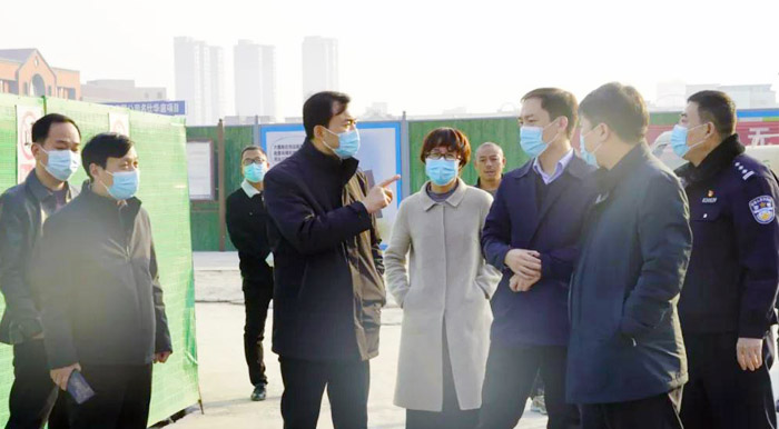 获嘉县长刘军伟检查春节前安全生产,环保,春运,食品安全,疫情防控等