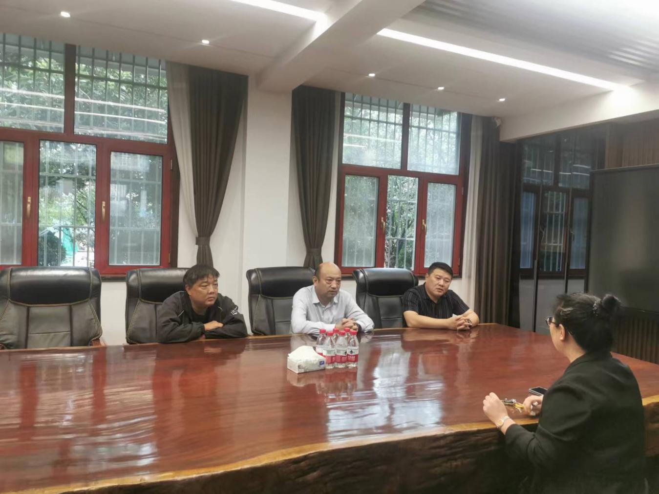 图片2.jpg